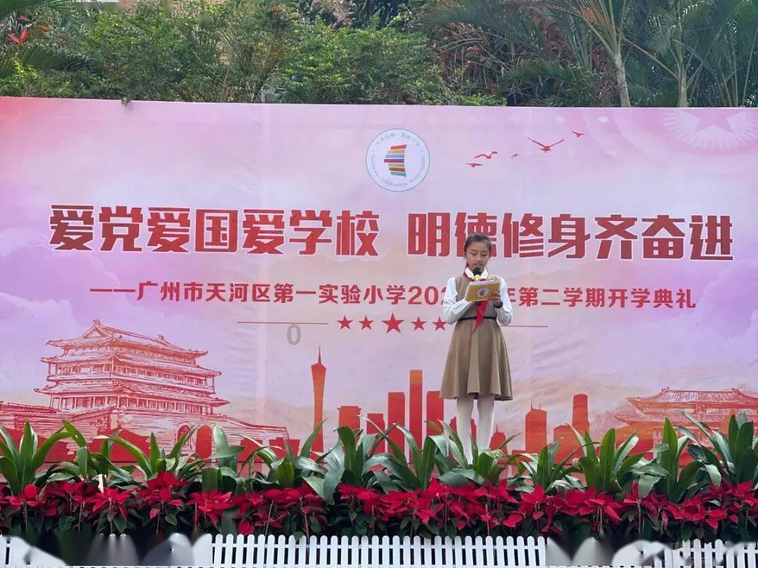 中华秋沙鸭连续17年在江西龙虎山越冬