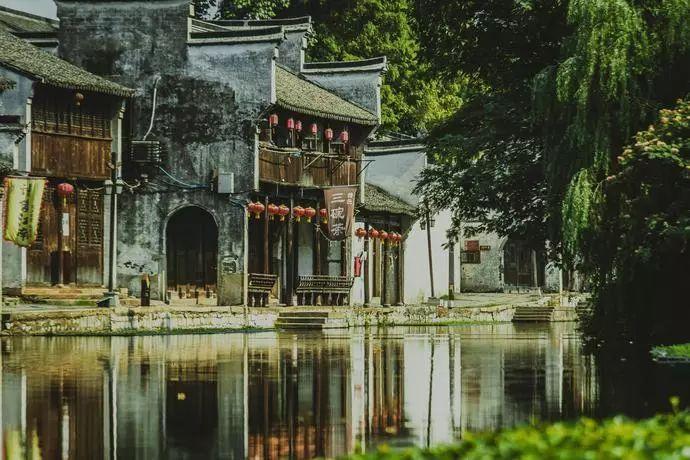 内蒙古自治区阿鲁科尔沁旗发布大风蓝色预警